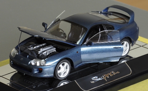 スープラ市販車 & セイフティカー